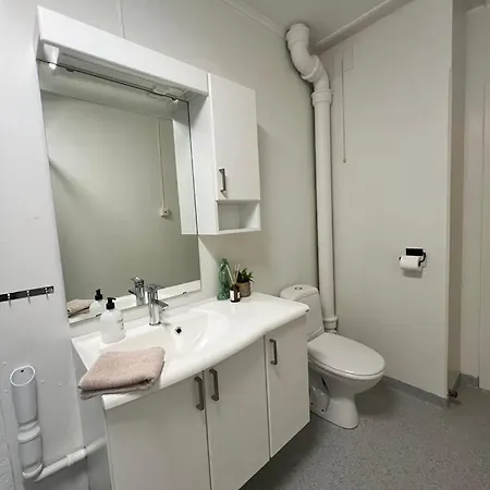 Croftholmen Bolig, *